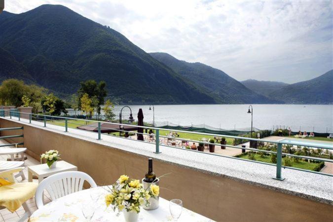 Budget Village Apartments - Porto Letizia Porlezza Chambre photo