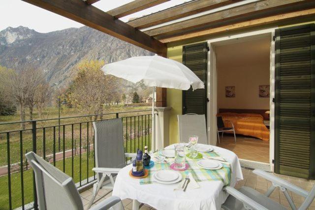 Budget Village Apartments - Porto Letizia Porlezza Chambre photo