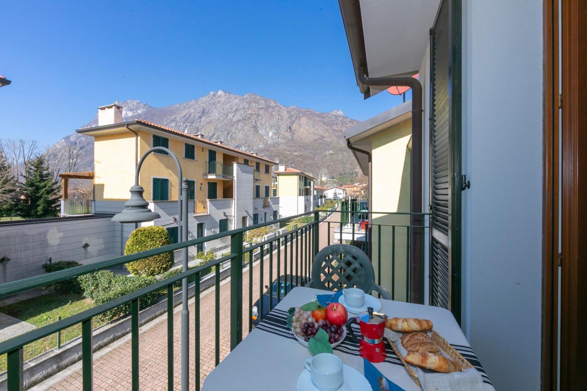 Budget Village Apartments - Porto Letizia Porlezza Extérieur photo
